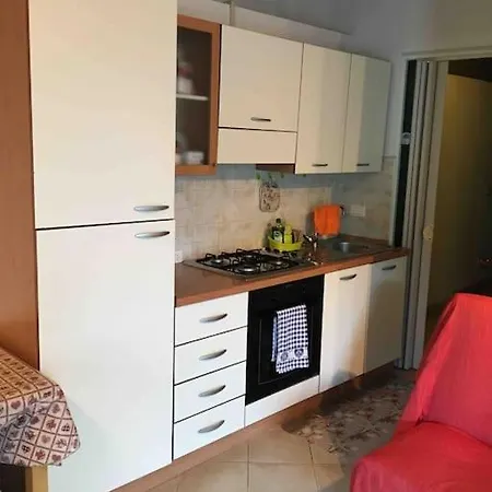 Andora, Indipendente, Ammessi Animali, Entrata E Giardino Dehor Privato, Luogo Rigenerante ,solarium,pace E Relax,parcheggio Privato Gratuito