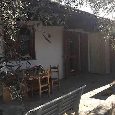Andora, Indipendente, Ammessi Animali, Entrata E Giardino Dehor Privato, Luogo Rigenerante ,solarium,pace E Relax,parcheggio Privato Gratuito Apartment Laigueglia