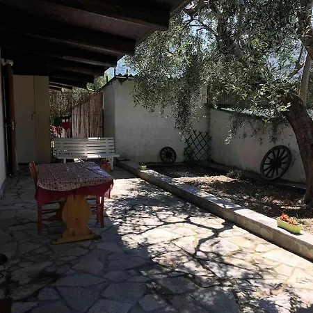 Andora, Indipendente, Ammessi Animali, Entrata E Giardino Dehor Privato, Luogo Rigenerante ,solarium,pace E Relax,parcheggio Privato Gratuito Apartment