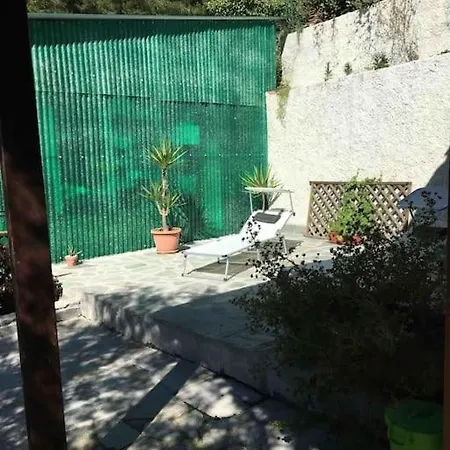 Apartamento Andora, Indipendente, Ammessi Animali, Entrata E Giardino Dehor Privato, Luogo Rigenerante ,solarium,pace E Relax,parcheggio Privato Gratuito *