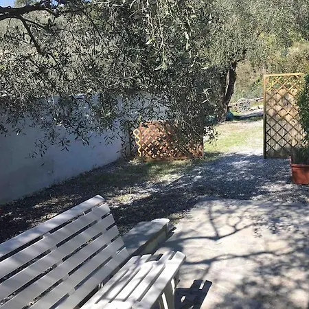 Andora, Indipendente, Ammessi Animali, Entrata E Giardino Dehor Privato, Luogo Rigenerante ,solarium,pace E Relax,parcheggio Privato Gratuito Apartamento