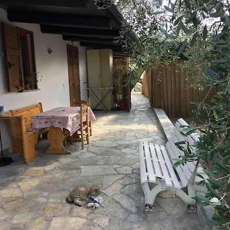 Apartamento Andora, Indipendente, Ammessi Animali, Entrata E Giardino Dehor Privato, Luogo Rigenerante ,solarium,pace E Relax,parcheggio Privato Gratuito