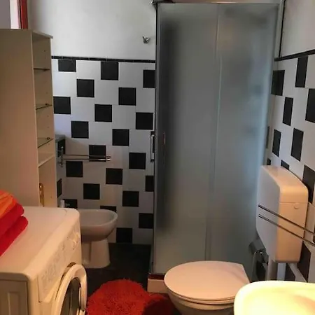 Andora, Indipendente, Ammessi Animali, Entrata E Giardino Dehor Privato, Luogo Rigenerante ,solarium,pace E Relax,parcheggio Privato Gratuito
