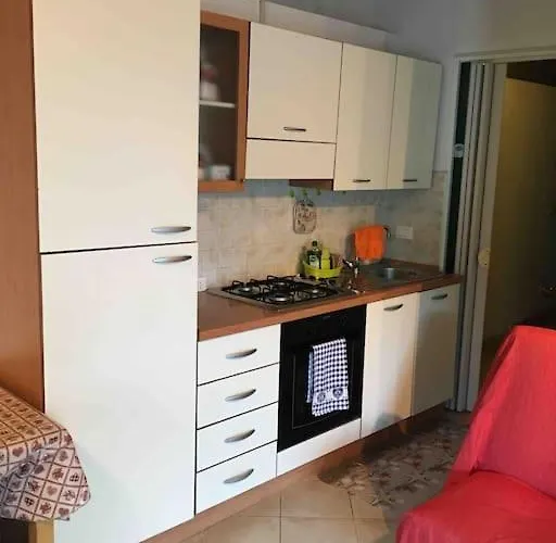 Andora, Indipendente, Ammessi Animali, Entrata E Giardino Dehor Privato, Luogo Rigenerante ,solarium,pace E Relax,parcheggio Privato Gratuito