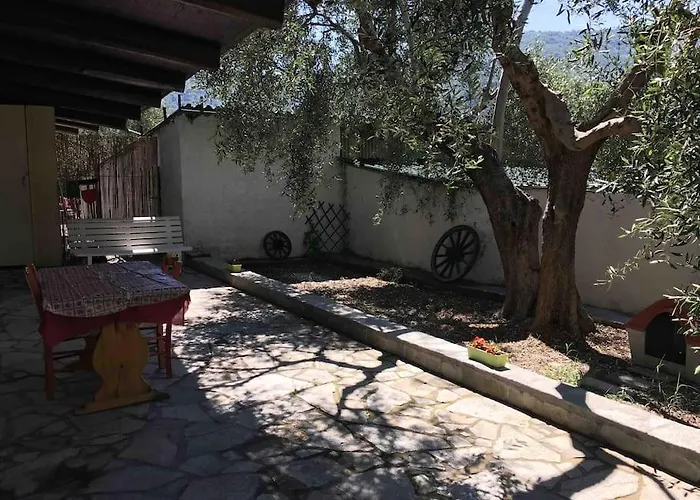 Andora, Indipendente, Ammessi Animali, Entrata E Giardino Dehor Privato, Luogo Rigenerante ,solarium,pace E Relax,parcheggio Privato Gratuito * Laigueglia