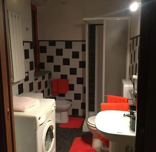 Andora, Indipendente, Ammessi Animali, Entrata E Giardino Dehor Privato, Luogo Rigenerante ,solarium,pace E Relax,parcheggio Privato Gratuito