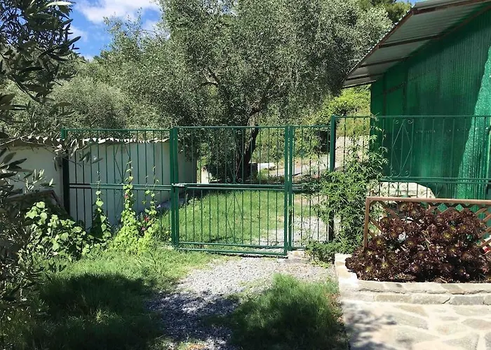 Andora, Indipendente, Ammessi Animali, Entrata E Giardino Dehor Privato, Luogo Rigenerante ,solarium,pace E Relax,parcheggio Privato Gratuito Lejlighed